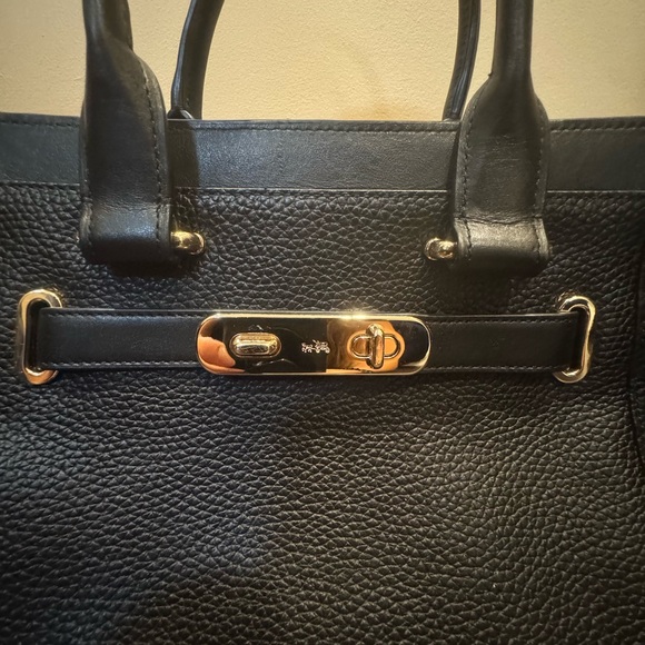 🍀Coach Black Leather Satchel - Picture 3 of 12